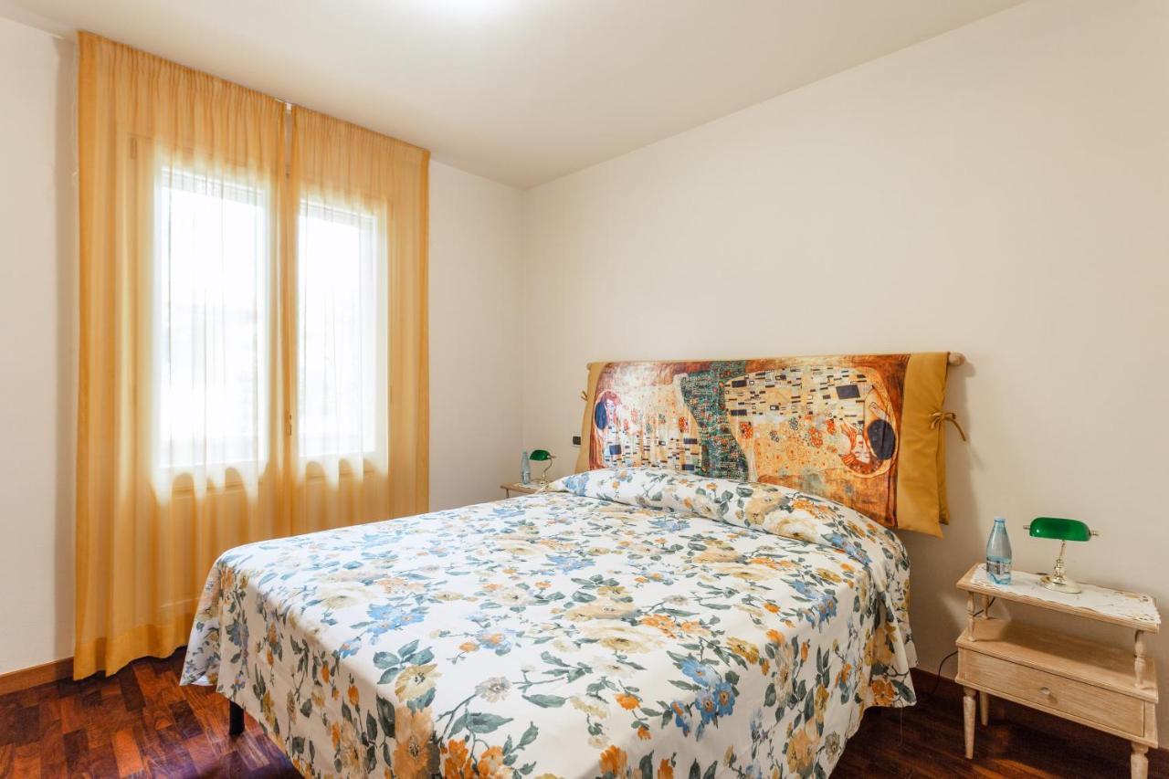 Villa Diletta B&B ฟอร์เต เดย์ มาร์มี ภายนอก รูปภาพ